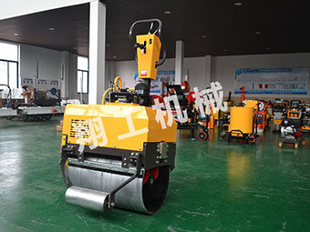 道路養(yǎng)護責(zé)任重大，小型壓路機需求迅速增長